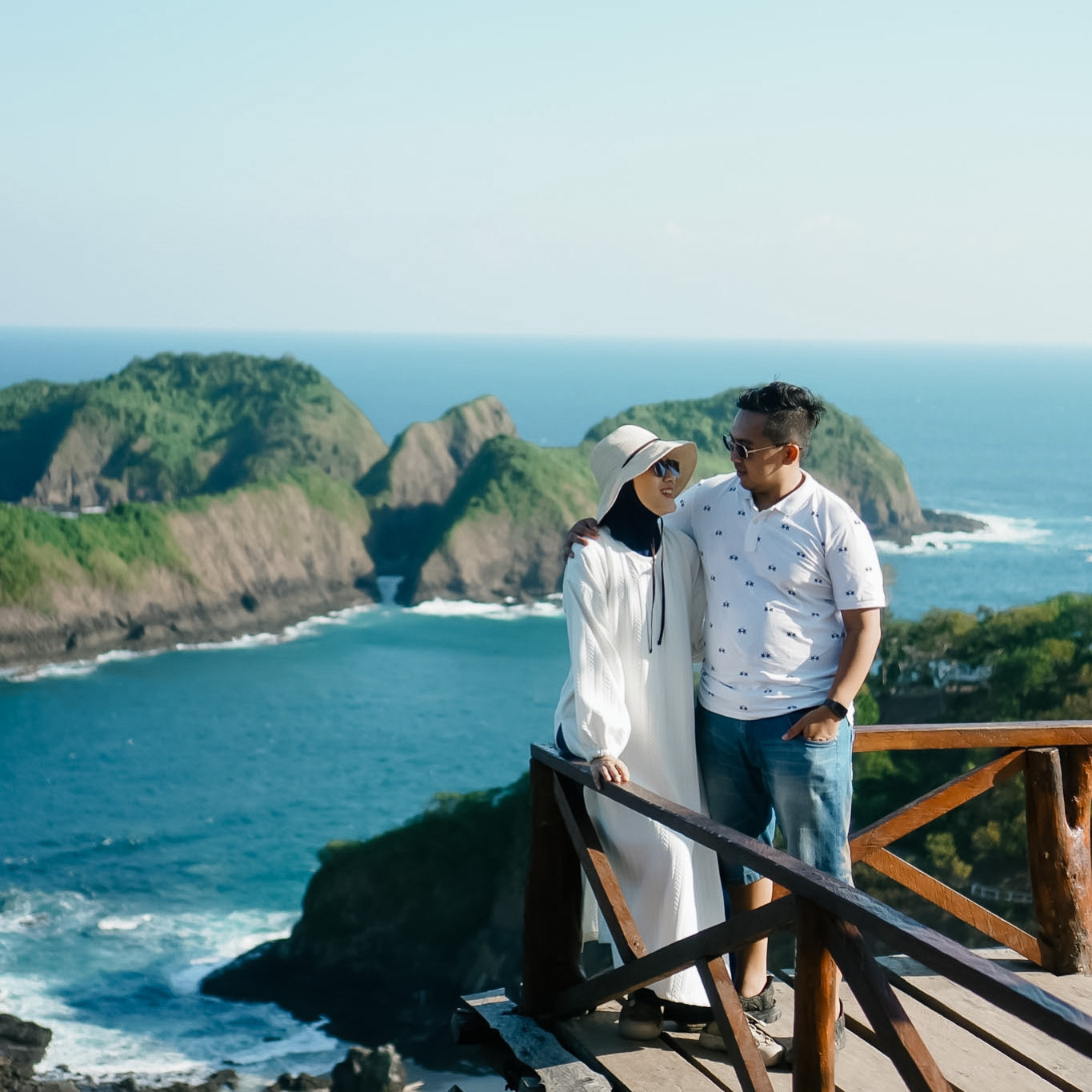 Petualangan Private Trip Menikmati Keindahan Alam Laut Eksotis Green Island Banyuwangi - Holiday Banyuwangi