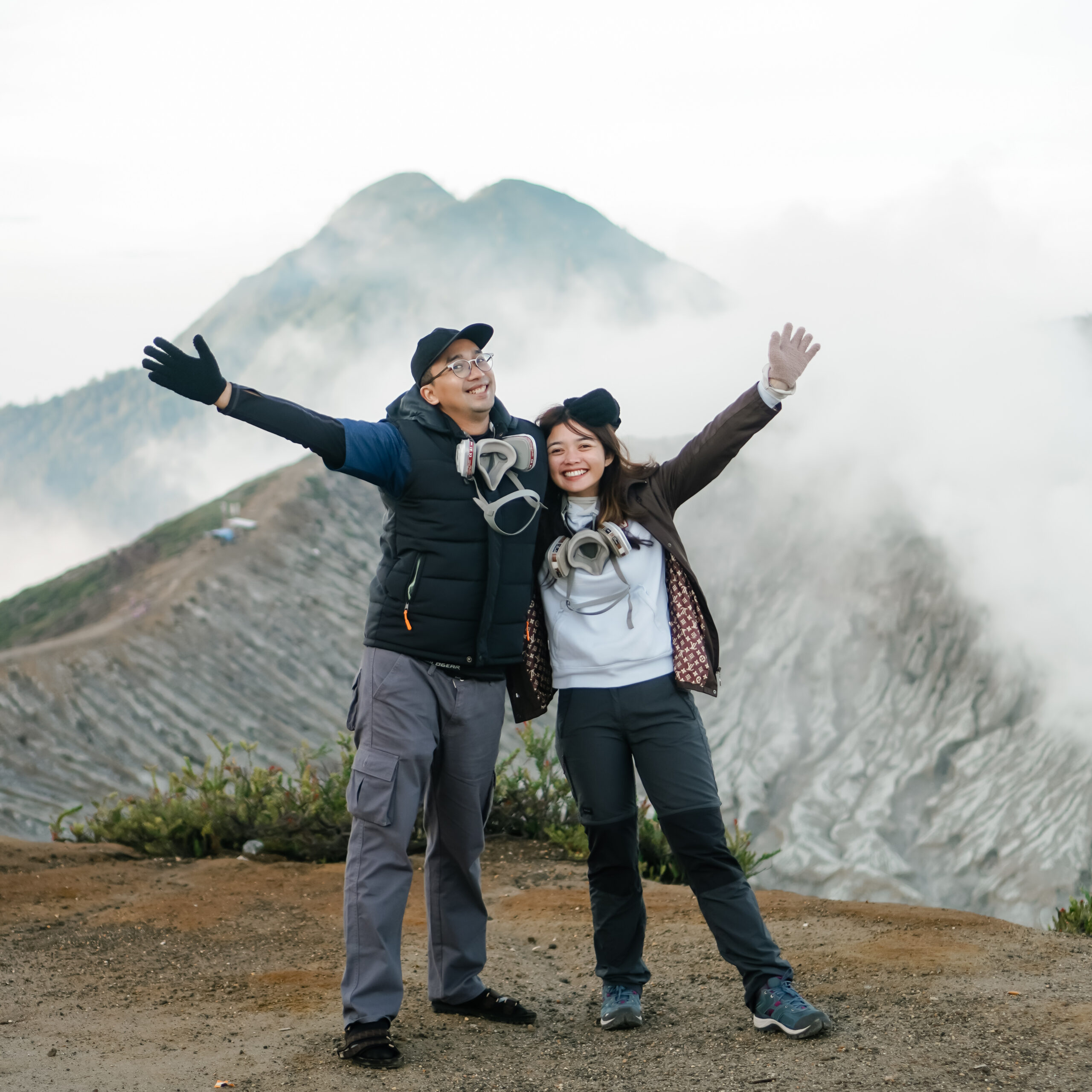 Petualangan Trekking Kawah Ijen - Holiday Banyuwangi